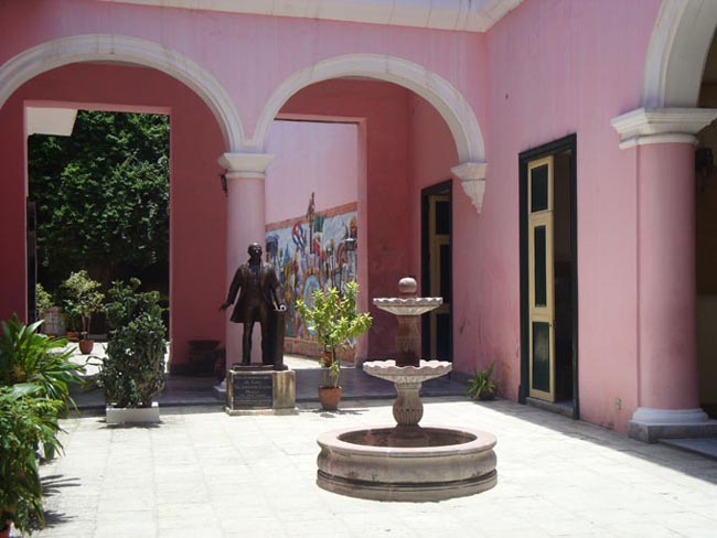 Casa Benito Juárez en Cuba