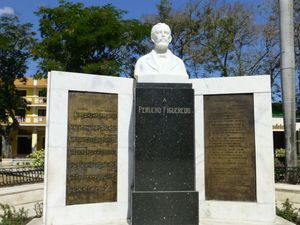 Monumento Perucho Figueredo, Bayamo